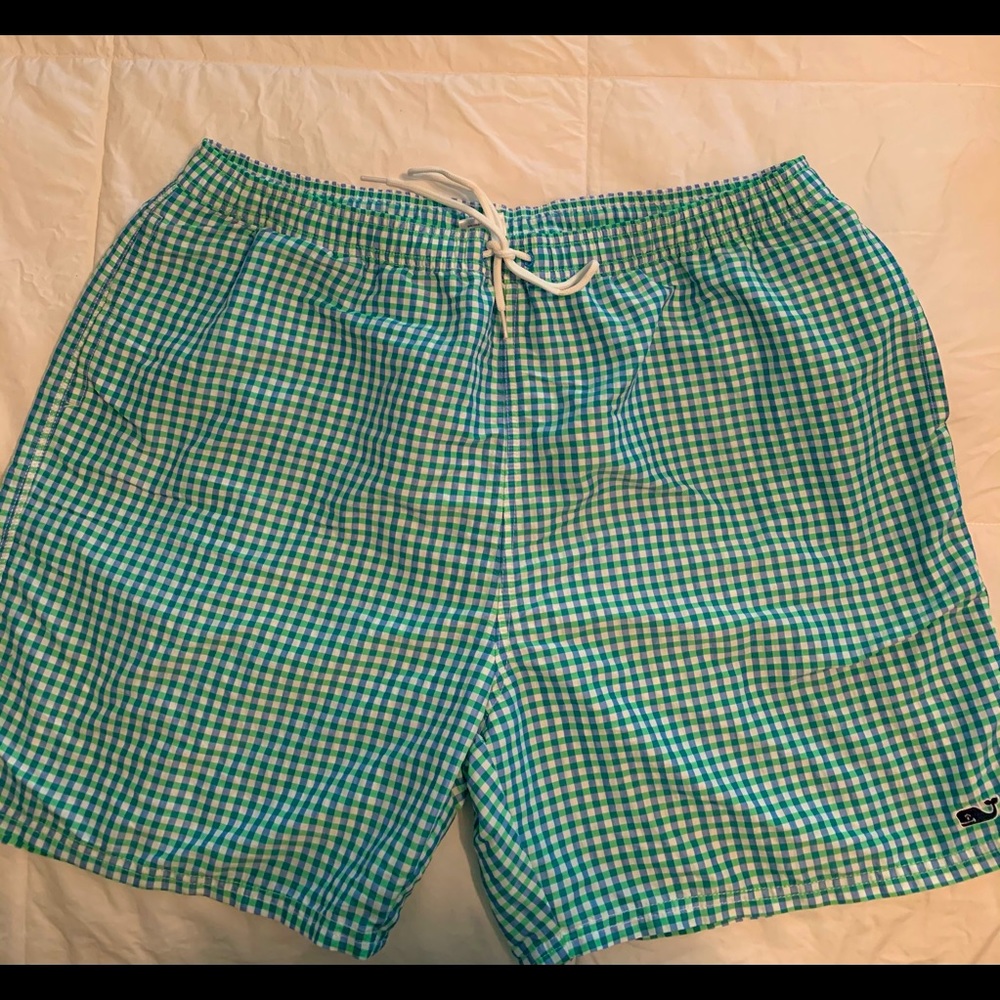 Men’s XXL Vineyard Vines swimsuit